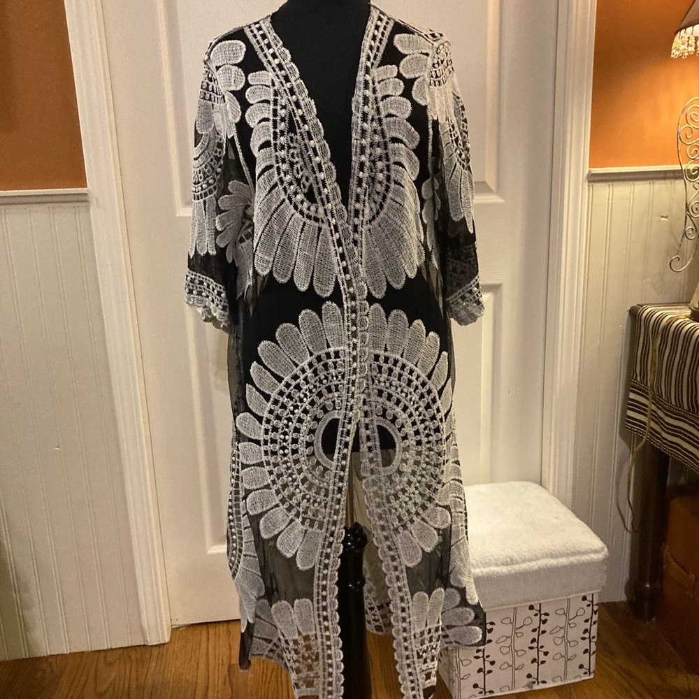 Rebellion Monochrome Lace Kimono